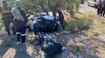 Son dakika haberi... Malatya'da otomobil şarampole devrildi: 2 ölü, 3 ağır yaralı