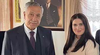 Bülent Arınç'ın yeğeni siyasete atıldı! İşte rozetini taktığı parti