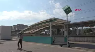 TELEFONUNDA METRODA ÇEKİLMİŞ KADIN FOTOĞRAFI BULUNMADI, DARBEDENLERDEN ŞİKAYETÇİ OLDU