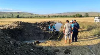 Şebeke borusu patladı, ilçe susuz kaldı