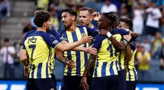 Fenerbahçe'nin UEFA listesi belli oldu! 3 yıldızın kadroda olmaması şaşkınlık yarattı