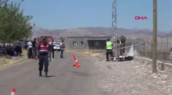 KAMYONETLE ÇARPIŞAN MOTOSİKLET SÜRÜCÜSÜ HAYATINI KAYBETTİ