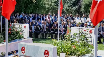 Son dakika haber: 15 Temmuz Demokrasi ve Milli Birlik Günü'nde şehitlik ziyareti