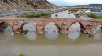 Çobandede Köprüsü ilk günkü ihtişamıyla göz kamaştırıyor