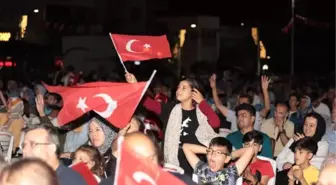 Manisa'da 15 Temmuz Demokrasi yürüyüşü