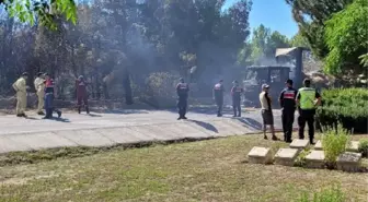 Son dakika haberi: ÇANAKKALE'DE ANZAK KOYU'NDA YANGIN; ALEVLER ORMANA DA SIÇRADI