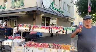 Gümülcineli Türk'ün elma şekerlerine Almanya'da yoğun ilgi