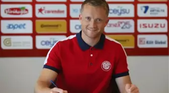 Sam Larsson 2+1 yıllığına Antalyaspor'da