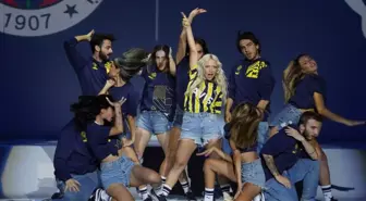 Ece Seçkin...FENERBAHÇE AŞKI!