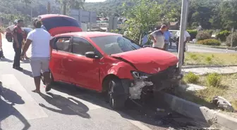 Fethiye'de otomobiller çarpıştı 4 kişi yaralandı