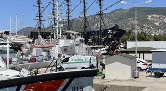 Antalya'da denizde kadın cesedi bulundu
