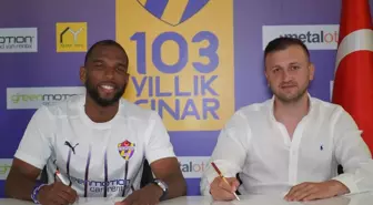 Eyüpspor, Galatasaray ile sözleşmesi sona eren Hollandalı oyuncu Ryan Babel'i kadrosuna kattı