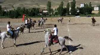 Muş haberi! Cirit takımları bu kez Dede Korkut Şölenleri için at bindi