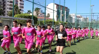 Hatay haberleri! İskenderun'da geleceğin futbolcularına kadın antrenör