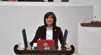 Sibel Özdemir'den YÖK'ün Vakıf Üniversiteleriyle İlgili Açıklamasına Tepki: 'Şeffaf Bir Şekilde Yapılan İşlemler Paylaşılmalı'