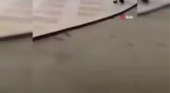 İran'da 5.8 ve 5.7 büyüklüğünde 2 deprem