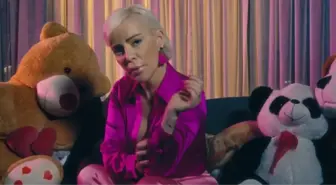 Ömür Gedik - Yürek Haini sözleri! 'Yürek Haini' şarkı sözleri nelerdir? Şarkı hakkında bilgiler