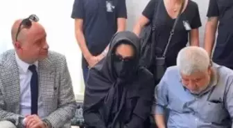Ebru Gündeş'in annesi son yolculuğuna uğurlandı
