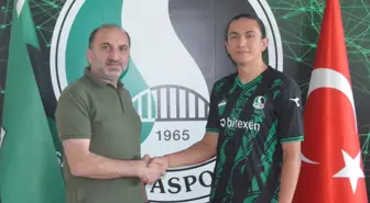 Sakaryaspor, Berat Onur Pınar'ı kiralık olarak renklerine bağladı