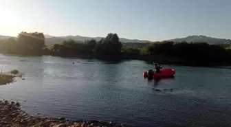 150 kişilik ekip, Murat Nehri'nde kaybolan vatandaşı arıyor