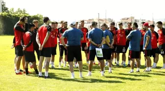 Eskişehirspor Teknik Direktörü Biçer: 'Onur Arı'nın şu an gitmesi söz konusu değil'