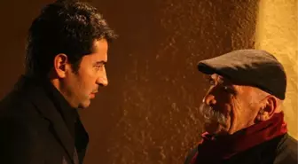 Ezel dizisinin yıllar sonra kamera arkası görüntüleri ortaya çıktı! Kenan İmirzalıoğlu'nun neşeli hali dikkat çekti