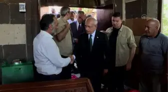 CHP Genel Başkanı Kılıçdaroğlu, Ahmed-i Hani Türbesi ile İshak Paşa Sarayı'nı ziyaret etti