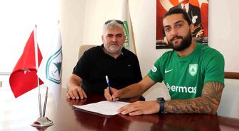 Kaan Aşnaz Muğlaspor'a imza attı