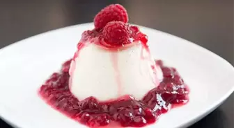 Panna Cotta tarifi! Masterchef Panna Cotta nasıl yapılır? Panna Cotta tatlı tarifi! Panna Cotta için gerekli malzemeler nelerdir?