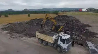 Turhal ilçesinde atık asfaltın doğaya zarar vermesi önlenerek önemli oranda tasarruf sağlandı