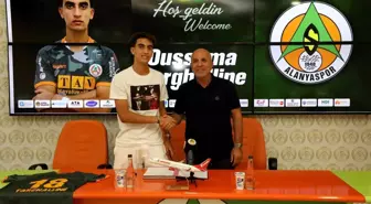 Alanyaspor, Oussama Targhalline'yi kiralık olarak kadrosuna kattı