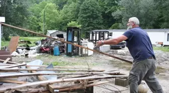 ABD'de meydana gelen selde can kaybı artmaya devam ediyor, 35 kişinin hayatını kaybettiği bildirildi