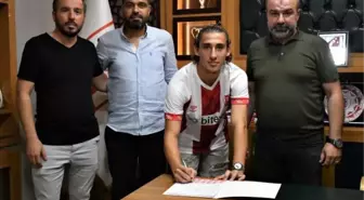 Balıkesir haberi: Balıkesirspor'da imzalar sürüyor