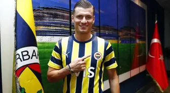 Fenerbahçe, Ezgjan Alioski ile 1 yıllık sözleşme imzaladı