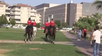 Gaziantep'te atlı polis birlikleri parklarda güvenlik denetimine katıldı
