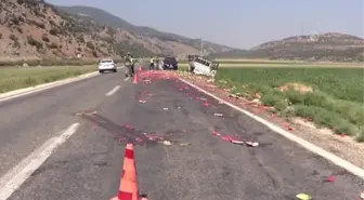 Gaziantep haberi! GAZİANTEP - Kamyonetin devrilmesi sonucu 2 kişi yaralandı