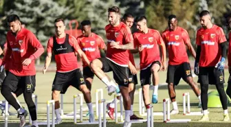 Kayseri haberleri... Kayserispor'da 31 futbolcunun lisansı çıktı