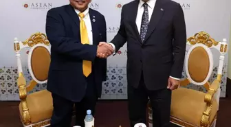 Bakan Çavuşoğlu, Bruneli ve Sri Lankalı mevkidaşları ile görüştü