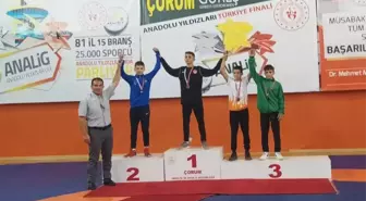 Adana haberi | Ceyhan Belediyesi'nin Güreşçileri Eve Madalyayla Döndü