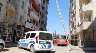 Son dakika haberi | ELAZIĞ'DA İNŞAAT ÇATISINDA YANGIN