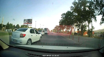 Elazığ haberleri! Elazığ'da makas atarak ilerledi, trafiği tehlikeye soktu