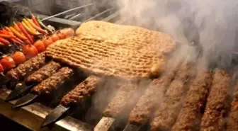 Altı Ezmeli Kebap tarifi! 3 Ağustos Masterchef Altı Ezmeli Kebap nasıl yapılır? Altı Ezmeli Kebap tarifi! Altı Ezmeli Kebap için gerekli malzemeler!