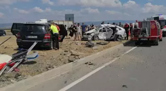 Son dakika haber... Çanakkale'de 2 otomobilin çarpıştığı kazada 2 kişi öldü, 5 kişi yaralandı