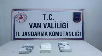 Son dakika haberleri... Çantasından 3 kilo kokain çıktı, tutuklandı