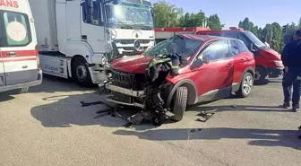 Son dakika haberleri! Erciş'te trafik kazası: 4 yaralı