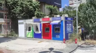 BEŞİKTAŞ'TA ATM'DE YANGIN