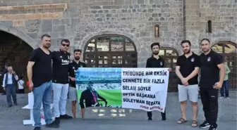 Diyarbakır gündem haberi: 'DİYARBAKIR KARTALLARI', ŞEHİT ARKADAŞLARI İÇİN 1903 TULUMBA TATLISI DAĞITIP, DUA ETTİ