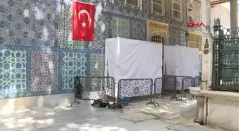 Son dakika haber... EYÜP SULTAN TÜRBESİNE SALDIRI - 2