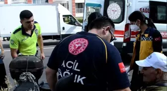 Son dakika 3. sayfa: Hastaneye gitmek istemeyen 82 yaşındaki yaralı motosikletliyi, ambulans şoförü ikna etti