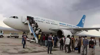Iğdır gündem haberi... Iğdır'dan 362 Afganistan uyruklu düzensiz göçmen ülkelerine gönderildi